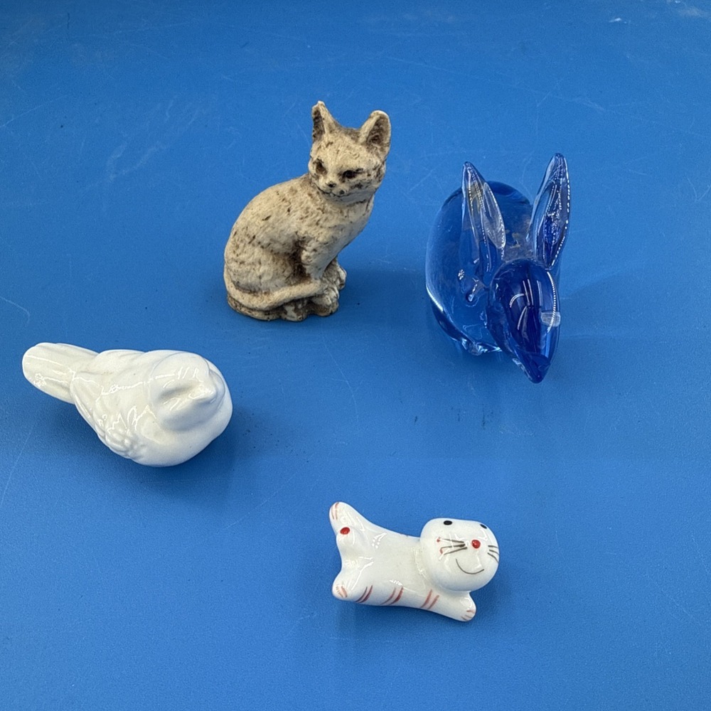 Vtg Lot Of Mini cat Bunny Bird figurine Porcelain mid century kitty Cat
